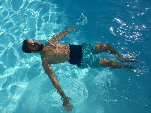 Nadar y deporte con una colostomia, ileostomia, urostomia